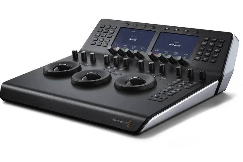 Panneaux d’étalonnage DaVinci Resolve Mini Panel avec clé d'activation DaVinci Resolve Studio