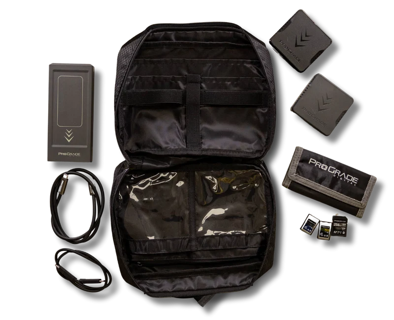 Accessory Case for Readers, SSD and Cables | Soft-Sided