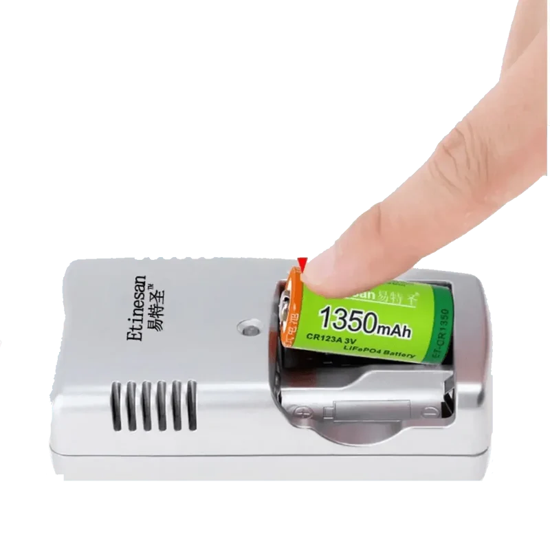 Chargeur Smart CR123A 3v par 2